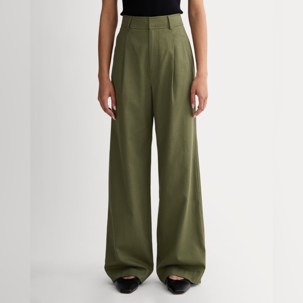 Everlane The Draper Pant in mint- small stain, accepting offers